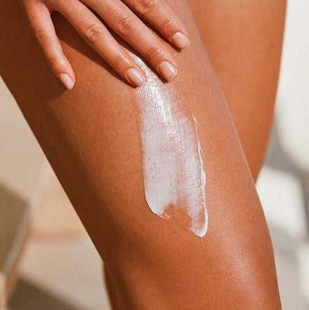 La PIEL Amber Orange Body Lotion Leg Texture