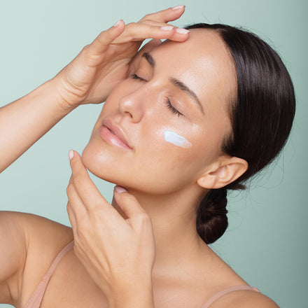 La PIEL Liquid Face Peeling Model Application